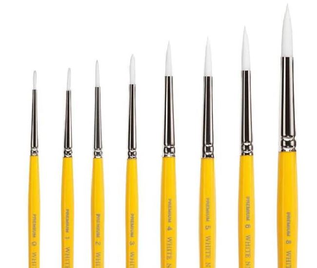 Picture of King Art Premium White Nylon 7950 Gold Grip Brushes - Set of 8 (B-087)